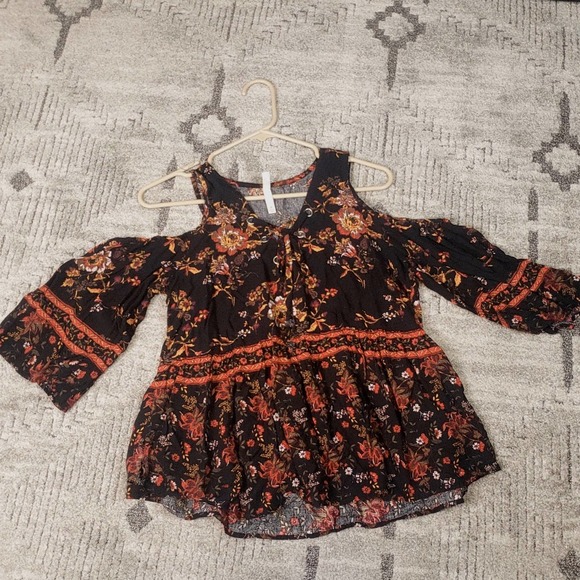 Xhilaration Tops - Xhilaration black floral cold shoulder top size M
